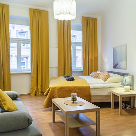 Economy 1Br Apartment Well Connected To The Whole City Wina Bagian luar foto
