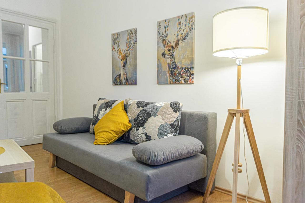 Economy 1Br Apartment Well Connected To The Whole City Wina Bagian luar foto