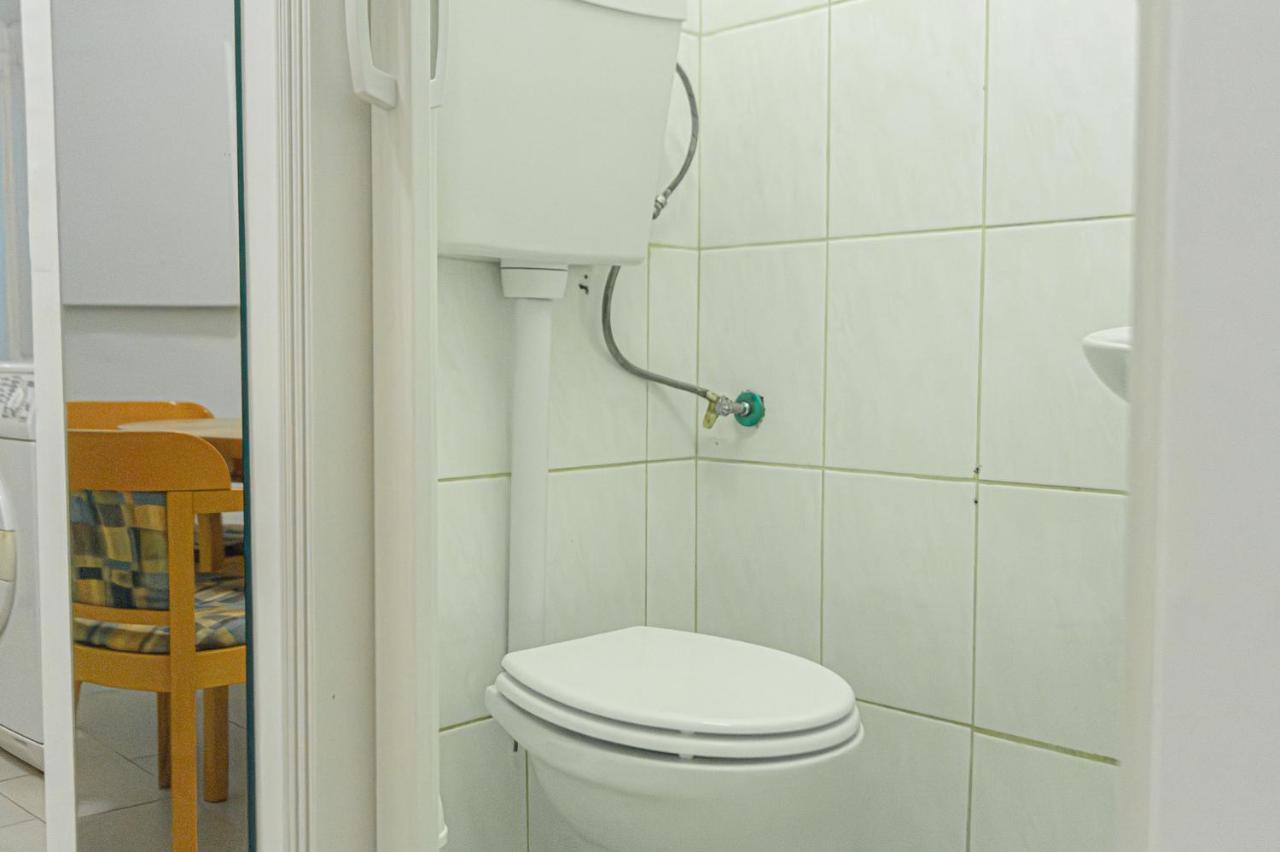 Economy 1Br Apartment Well Connected To The Whole City Wina Bagian luar foto